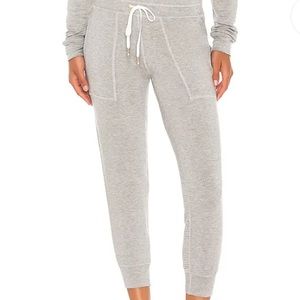 ✨Brand New ALALA Heron Women's Joggers